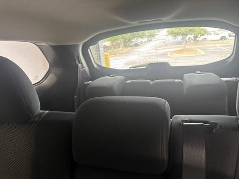 Used 2017 Nissan Pathfinder SV FWD image 21