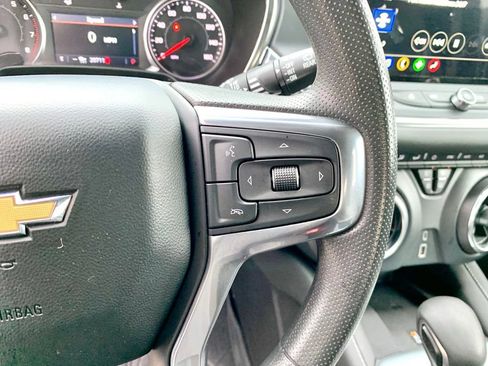 Used 2024 Chevrolet Blazer LT w/ Convenience Package FWD image 32