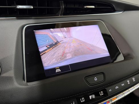Used 2023 Cadillac XT4 Luxury FWD image 17