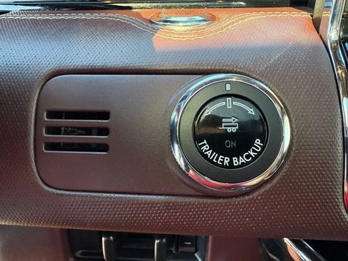 Used 2020 Lincoln Navigator L Black Label w/ Cargo Convenience Package image 21