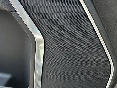 New 2026 Chevrolet Silverado 1500 LTZ w/ LTZ Premium Package image 9