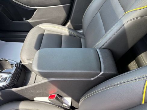 Used 2024 Chevrolet Trax ACTIV w/ Sunroof Package FWD image 28