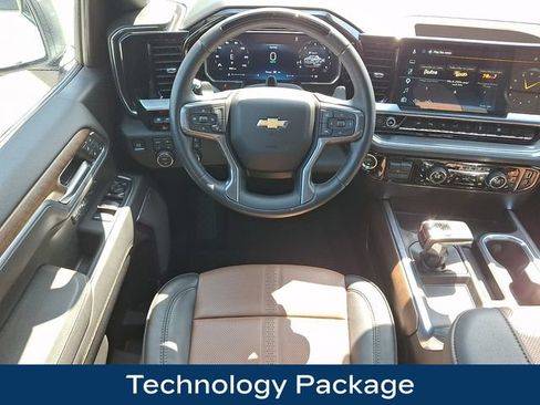 Used 2026 Chevrolet Silverado 1500 High Country w/ Technology Package AWD/4WD image 3