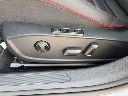 Used 2025 Volkswagen GTI Autobahn image 15