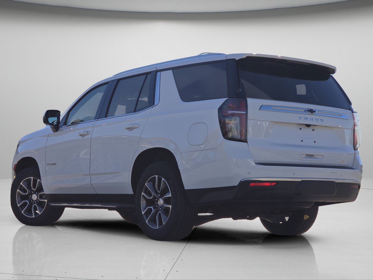 Used 2022 Chevrolet Tahoe LT w/ LT Signature Package AWD/4WD image 23