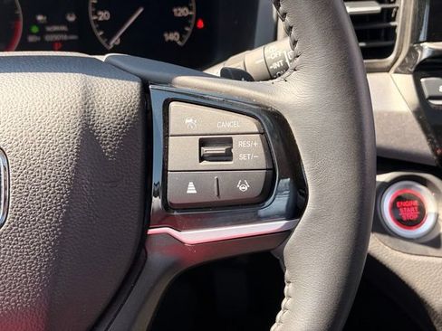 Used 2025 Honda Odyssey EX-L image 14
