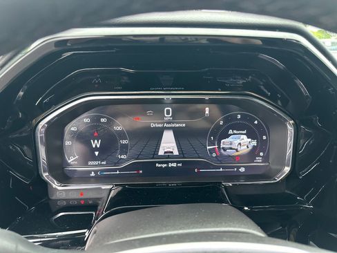 Used 2025 GMC Sierra 1500 SLT w/ SLT Premium Plus Package AWD/4WD image 22