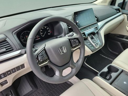 New 2026 Honda Odyssey EX-L image 14