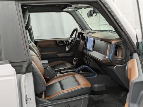Used 2023 Ford Bronco Outer Banks image 19