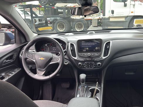 Certified 2024 Chevrolet Equinox LT AWD/4WD image 11