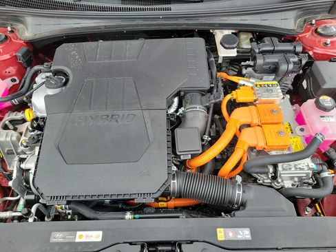 Certified 2025 Hyundai Elantra SEL FWD image 26
