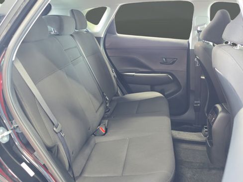 Certified 2025 Hyundai Kona SEL FWD image 23