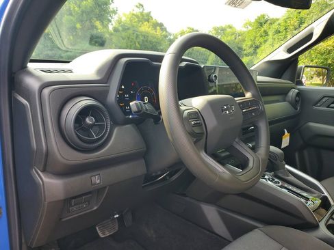 New 2026 Chevrolet Colorado Trail Boss AWD/4WD image 16