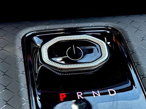 Used 2025 Jeep Wagoneer S Limited image 25