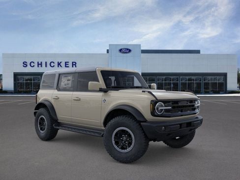 New 2025 Ford Bronco Outer Banks w/ Sasquatch Package AWD/4WD image 7
