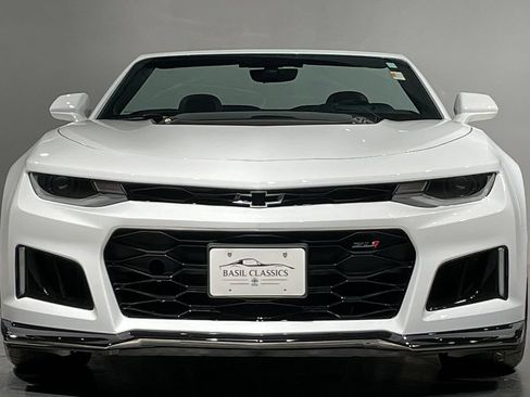 Used 2023 Chevrolet Camaro ZL1 RWD image 17