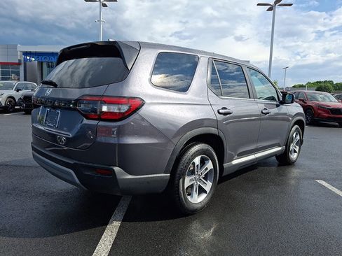 Certified 2025 Honda Pilot EX-L image 7
