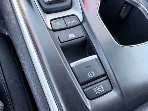 Used 2022 Honda Accord Sport image 21