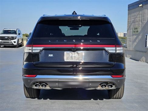 New 2026 Lincoln Aviator Reserve w/ Luxury Package image 6