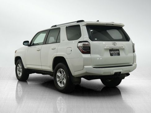 Used 2022 Toyota 4Runner SR5 Premium image 3