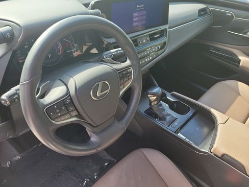 Used 2023 Lexus ES 350 w/ Premium Package image 23