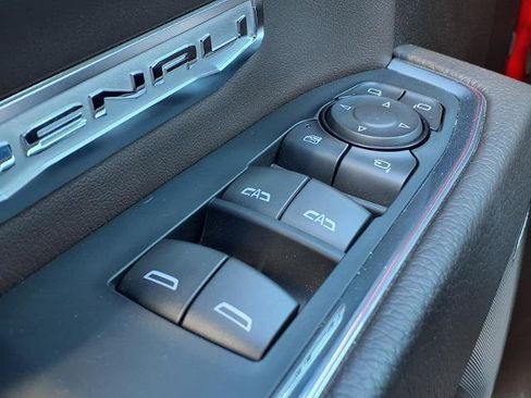 Used 2024 GMC Sierra 1500 Denali w/ Denali Reserve Package image 17