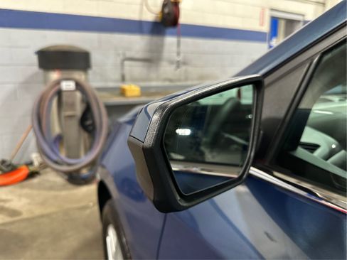 Certified 2024 Chevrolet Equinox LT w/ LPO, Floor Liner Package image 25