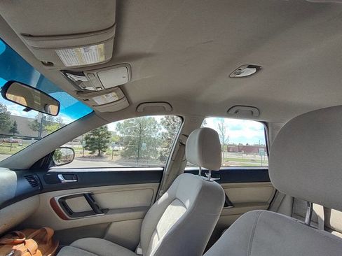 Used 2005 Subaru Outback 2.5i image 17