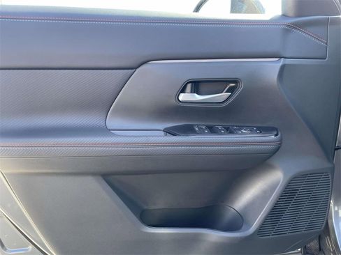 New 2026 Nissan Kicks SR w/ SR Premium Package image 12