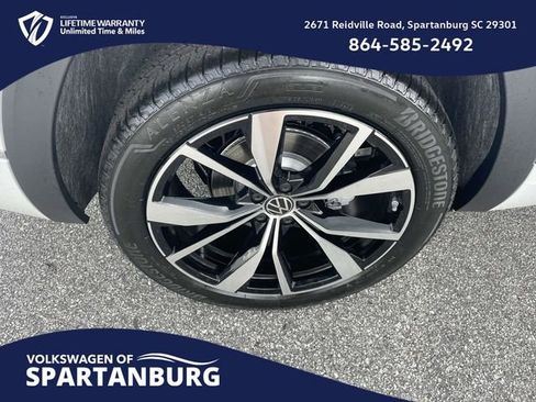 New 2026 Volkswagen Atlas SEL Premium R-Line image 7