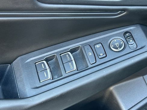 Used 2023 Honda Accord EX image 12