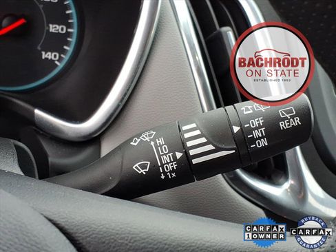 Used 2020 Chevrolet Equinox LS image 21