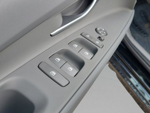 New 2026 Hyundai Elantra SEL Sport image 17