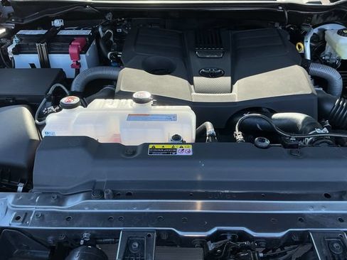 Certified 2026 Toyota Tundra Limited AWD/4WD image 24