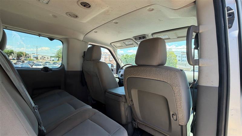 Used 2017 Nissan NV 3500 SV RWD image 16
