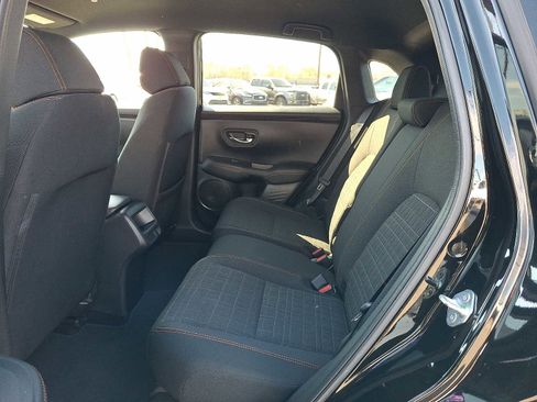 Used 2023 Honda HR-V Sport image 11