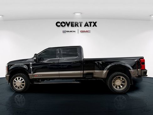 Used 2023 Ford F350 King Ranch AWD/4WD image 3
