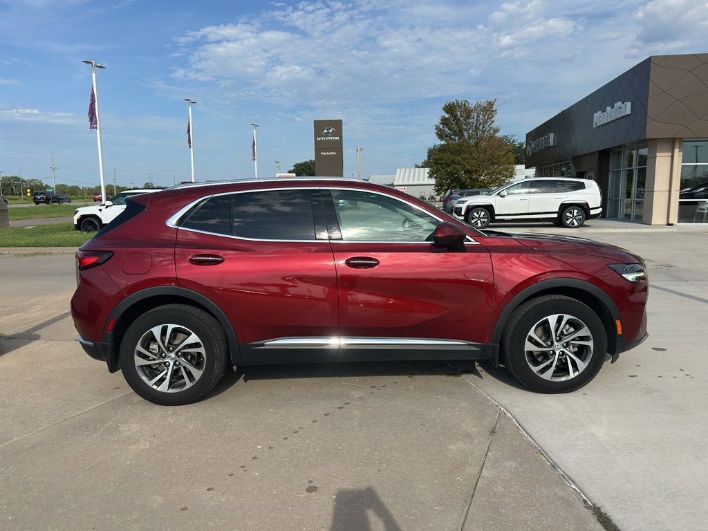 Used 2022 Buick Envision Essence w/ Safety Package FWD image 9