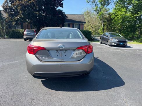 Used 2019 Toyota Corolla XLE FWD image 6