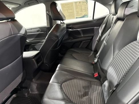 Used 2021 Toyota Camry SE FWD image 15