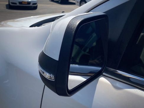 Used 2014 Ford Edge Limited w/ Equipment Group 302A AWD/4WD image 5