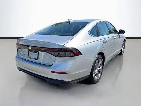 Used 2024 Honda Accord EX image 8