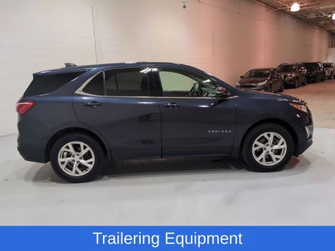 Used 2018 Chevrolet Equinox LT AWD/4WD image 2