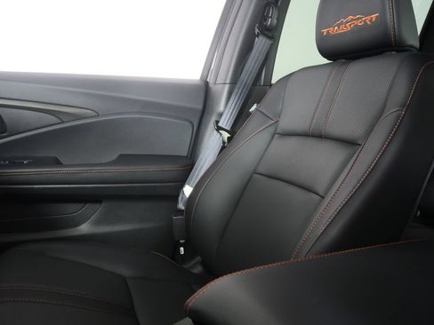 Used 2025 Honda Ridgeline TrailSport image 27