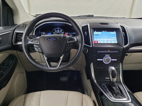 Used 2017 Ford Edge Titanium w/ Equipment Group 301A AWD/4WD image 22