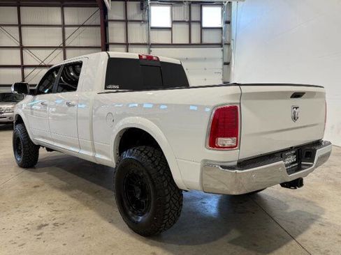 Used 2017 RAM 3500 Laramie w/ Convenience Group AWD/4WD image 11