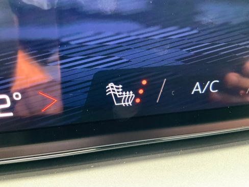 New 2026 Chevrolet Traverse LT w/ LPO, Floor Liner Package image 23