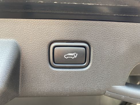 Used 2024 Kia Sportage X-Line w/ X-Line Premium Package image 9