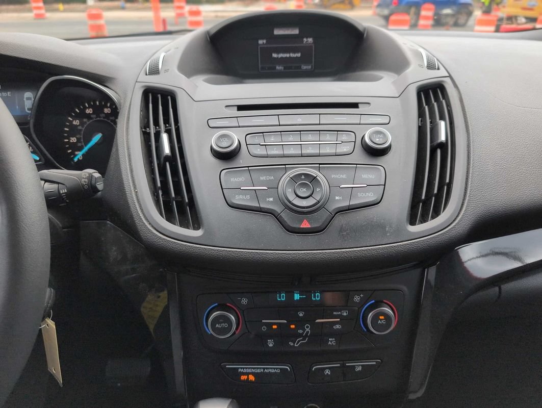 Used 2017 Ford Escape SE w/ SE Sport Appearance Package FWD image 12