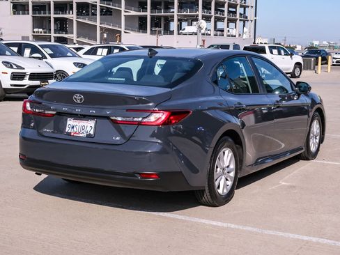 Used 2026 Toyota Camry LE FWD image 4